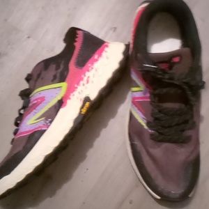 New balance men vibrant shoes